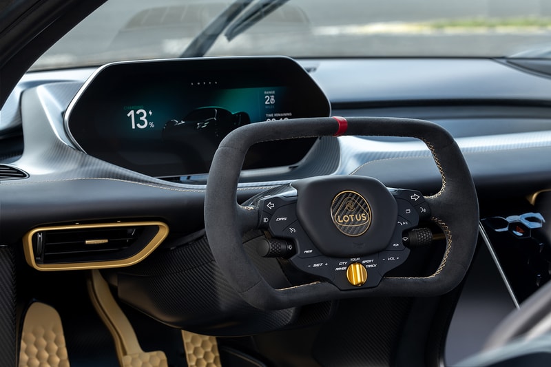 Lotus Evija Emerson Fittipaldi Edition Rare Electric Car Hypercar British Designer F1 First Look 