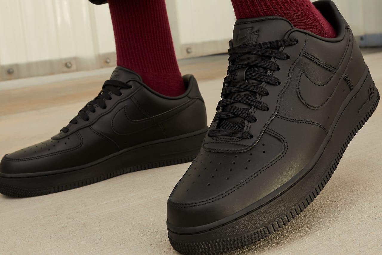 solid black air force ones