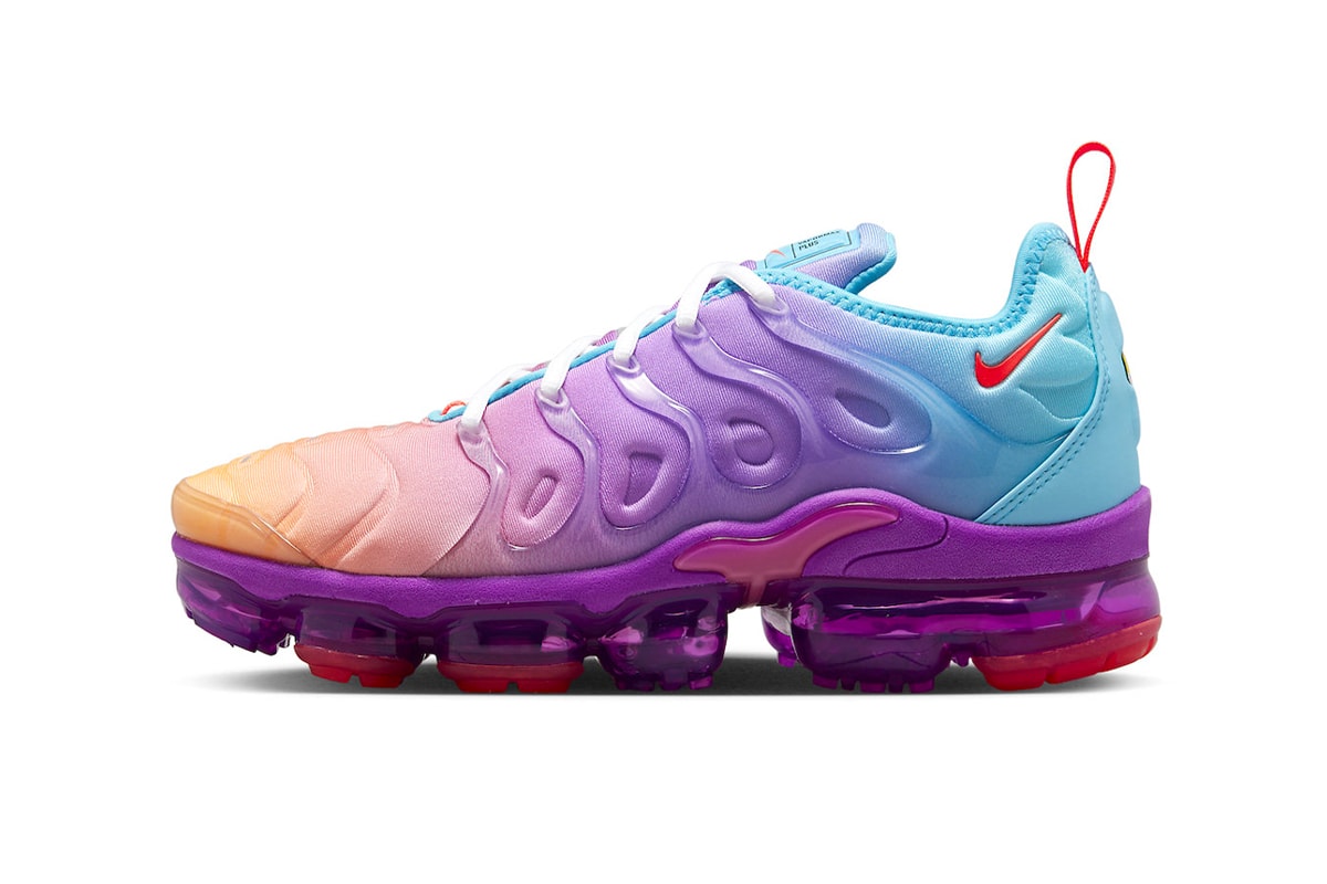 Nike Air VaporMax Plus Surfaces in Multi-Color Gradients FD0823-500 peach purple blue neoprene running shoes sneakers swoosh