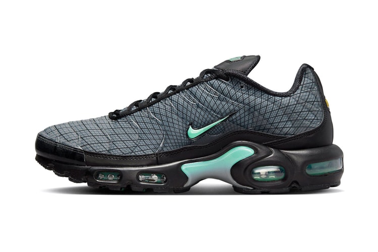 Nike Dresses Its Air Max Plus TN in ”Black/Turquoise”