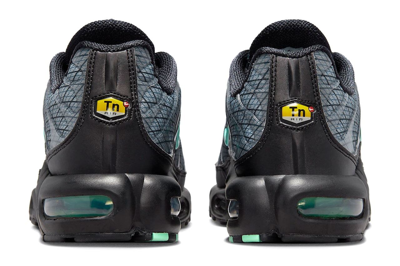 Nike TN Air Max Plus Black Turquoise Sneaker Trainer Shoes Footwear Fall Winter 2022 Nike Swoosh 