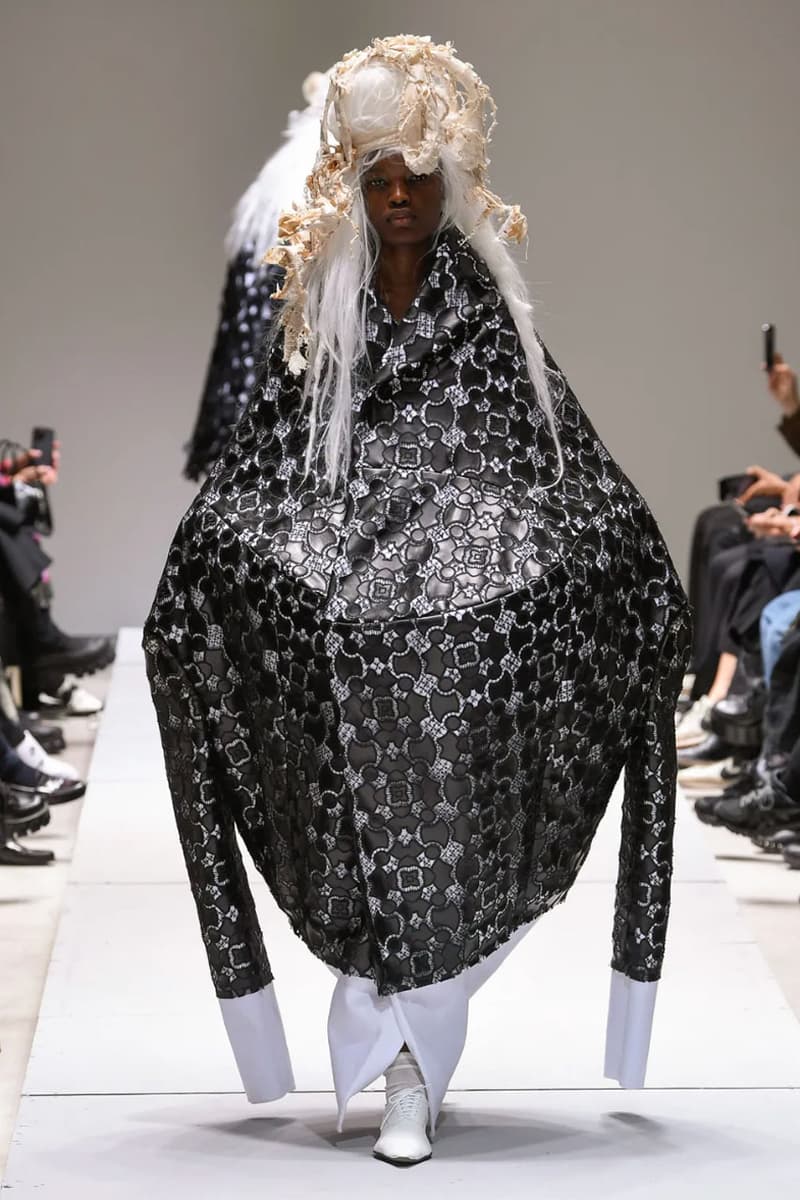 Rei Kawakubo Served Muted Elegance at COMME des GARÇONS SS23 Paris Fashion Week Spring Summer 2023 Runway