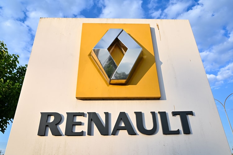 Google and Renault Are Collaborating to Build a "Software-Defined Vehicle"