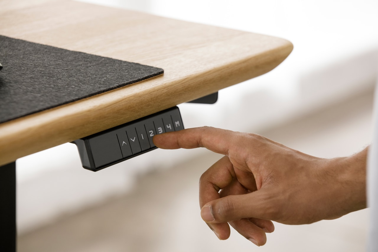 Oakywood Magsafe Desks Office Supplies Minimalist Wooden Accessories Organization iPhone Stand Desk Apple Watch Stand