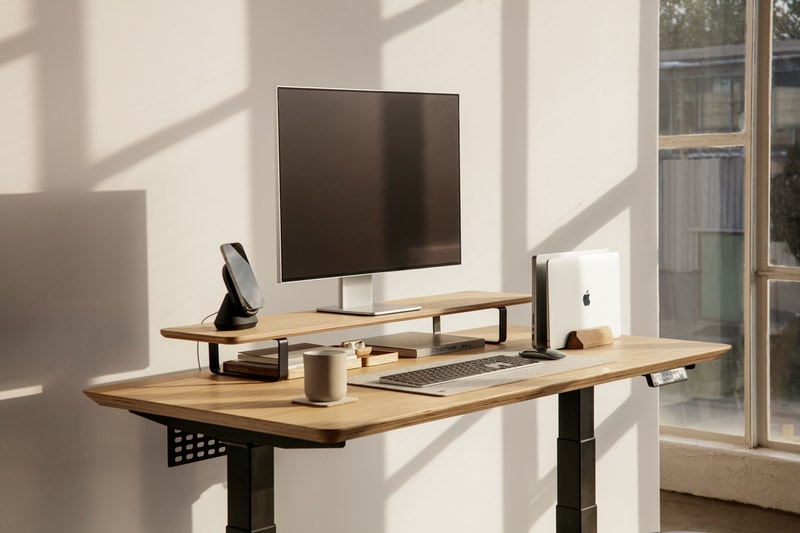 Oakywood Magsafe Desks Office Supplies Minimalist Wooden Accessories Organization iPhone Stand Desk Apple Watch Stand