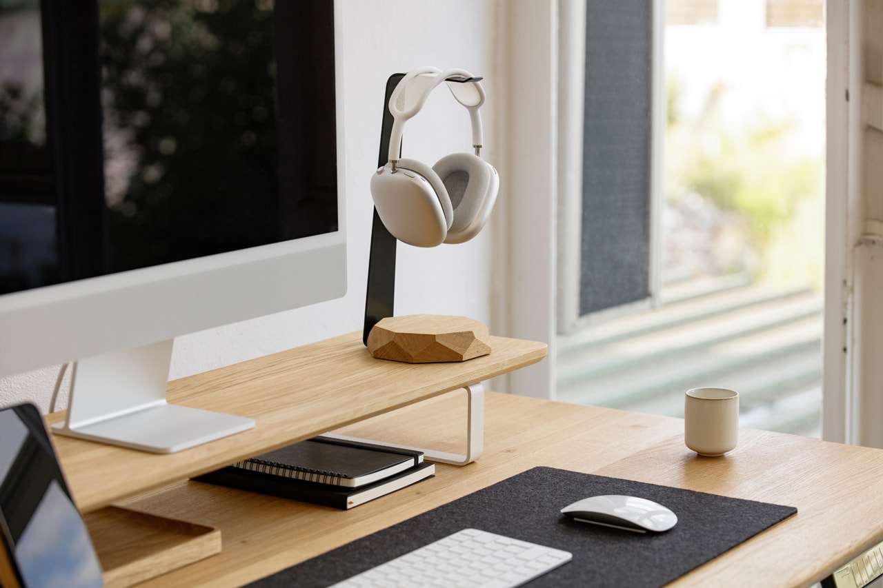 How to Organize Your Home or Office Desk Using Wooden Accessories
