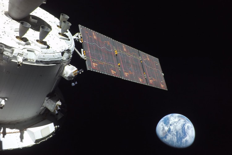 Watch NASA’s Orion Spacecraft Fly Past the Moon