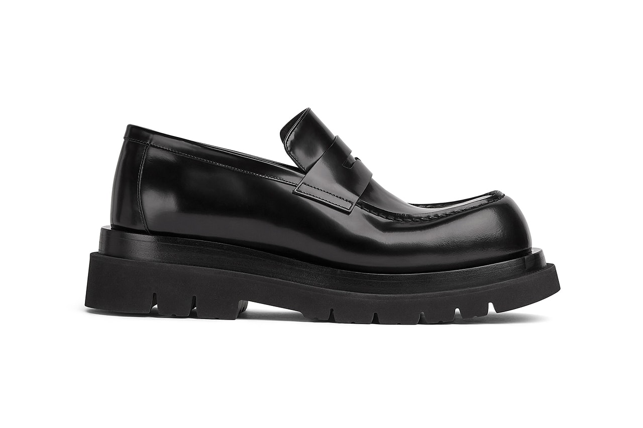 Bottega Veneta Pre-Spring 2023 Matthieu Blazy Boots Loafers Brogues Footwear Designer Luxury House Release Information Runway