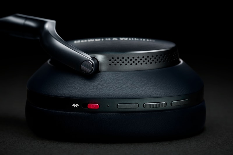 Bowers & Wilkins Px8 007 Headphones James Bond 007 Daniel Craig Music Streaming App Movies Tech 