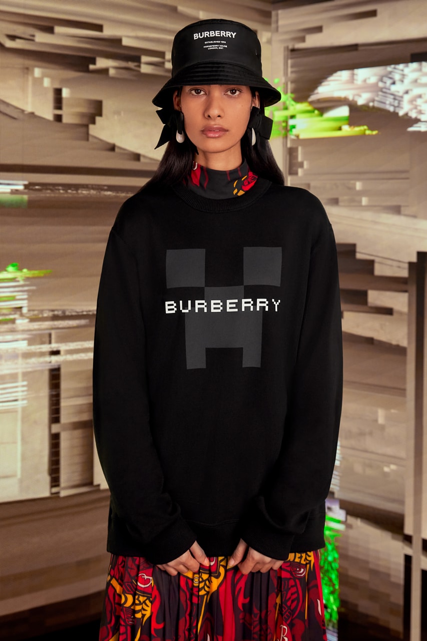 burberry minecraft collection nova check freedom to go beyond adventure game bucket hat scarf trench waterloo sweatshirts