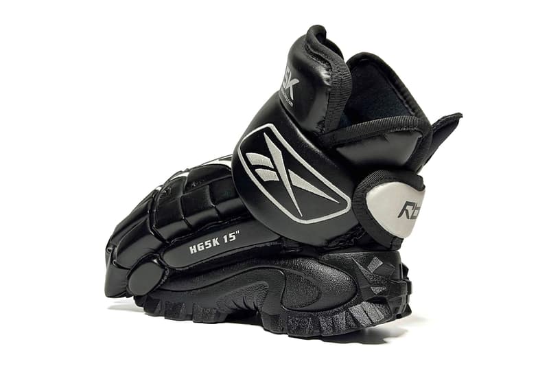 Canyaon custom hockey gloves cat 15 inch black boot grooved black white info concept news