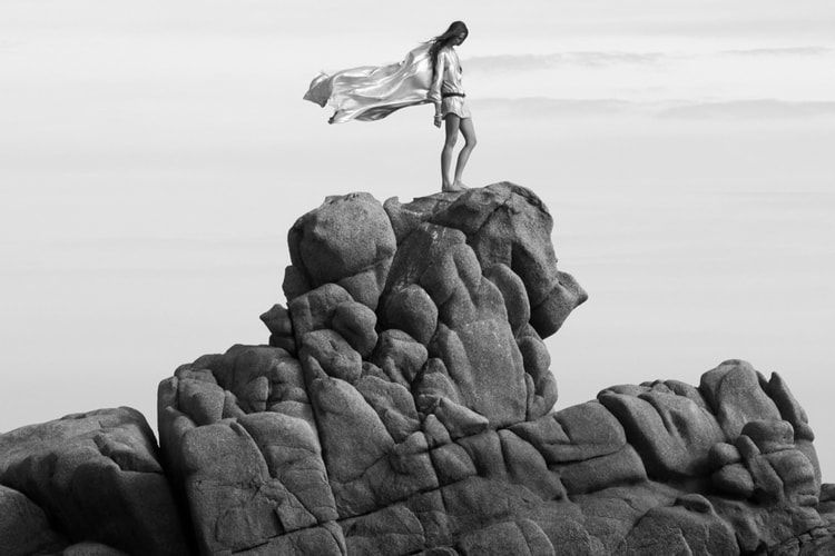 CELINE Summer 2023 Serves Off-Duty Supermodel Chic and Rockstar Nostalgia