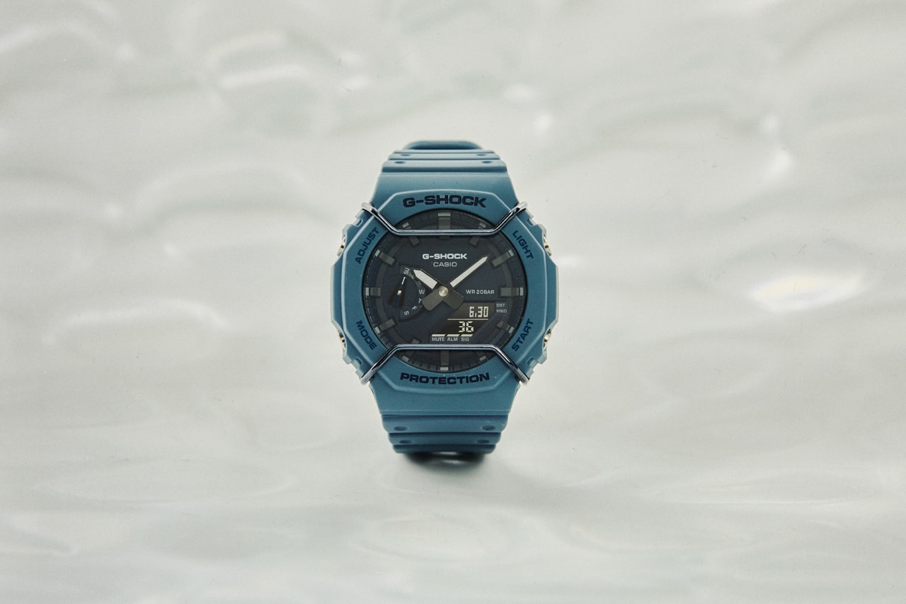 Gショックからミニマルなワントーンカラーの“トーンオントーン”シリーズがリリース  G-SHOCK Tone-On-Tone Protector Pack GA-2100PT-2A GA-2100PT-8A DW-5600PT-5 Monochromatic Watches DW-5000C Stainless Steel Case Bumper