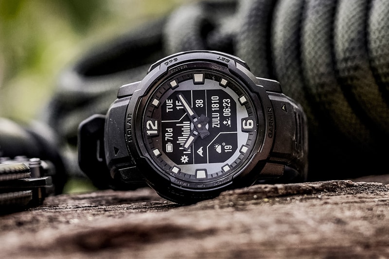Garmin Instinct Crossover smartwatch solar tactical utility outdoor health fitness pay gps camping dive military release info date price
