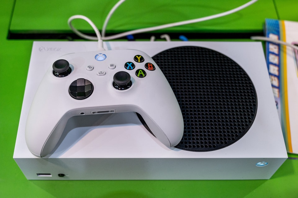 The Xbox Series S just dropped to a lowest-ever $150 for Verizon customers  | CNN Underscored