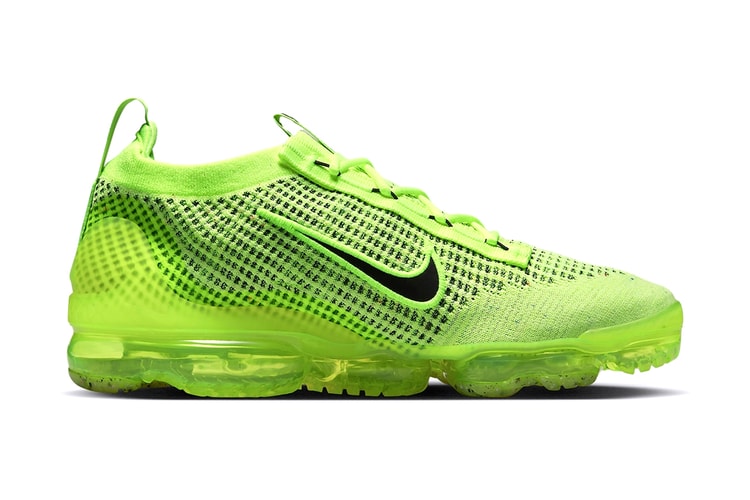 Stand Out From the Crowd in Nike’s Air VaporMax Flyknit "Volt Black"