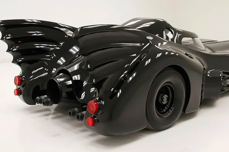 Batman Batmobile Tim burton 1989 movie for sale black yellow julian caldow john evans pinewood studios info 