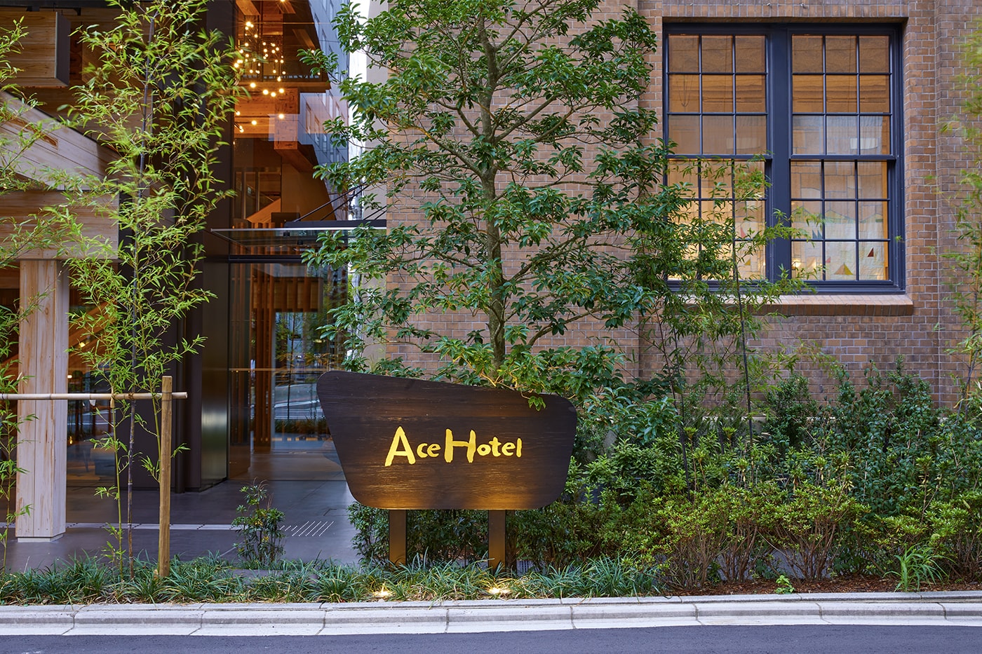 Ace Hotel Kyoto Samiro Yunoki and Kori Girard “East Meets West” Installation