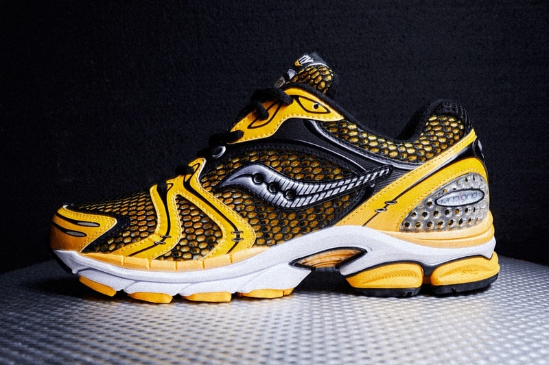 saucony originals reissue 2007 progrid triumph 4 og yellow black silver release info date price