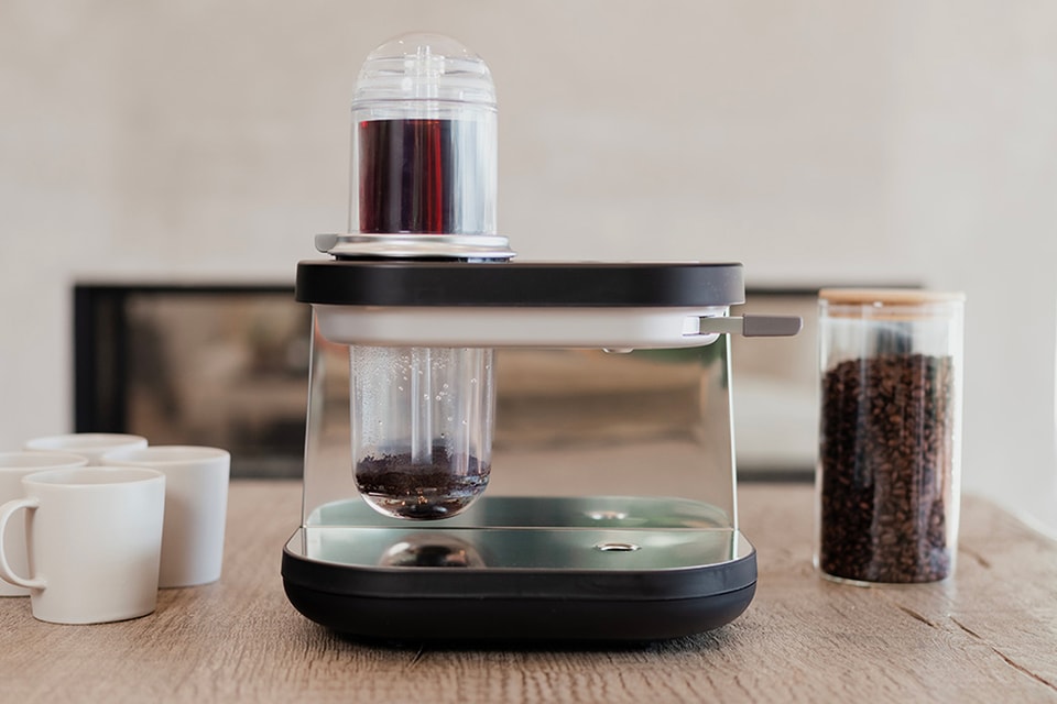 Japanese Electric Brewer Siphonysta Vacuums Up Funds for Spring LaunchDaily  Coffee News by Roast Magazine