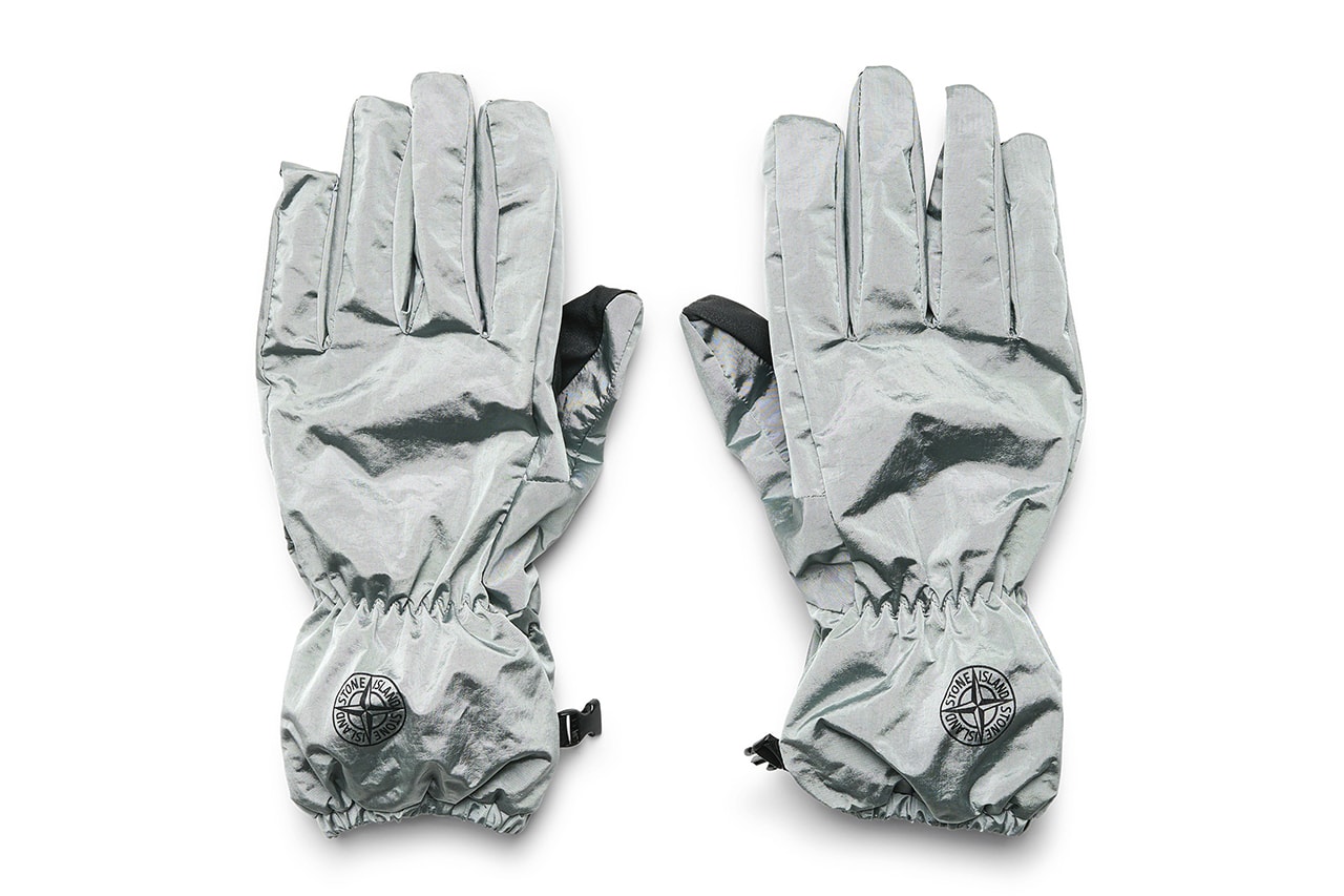 Stone Island 92077 NYLON METAL IN ECONYL® REGENERATED NYLON Gloves Fabric Release Information Techwear