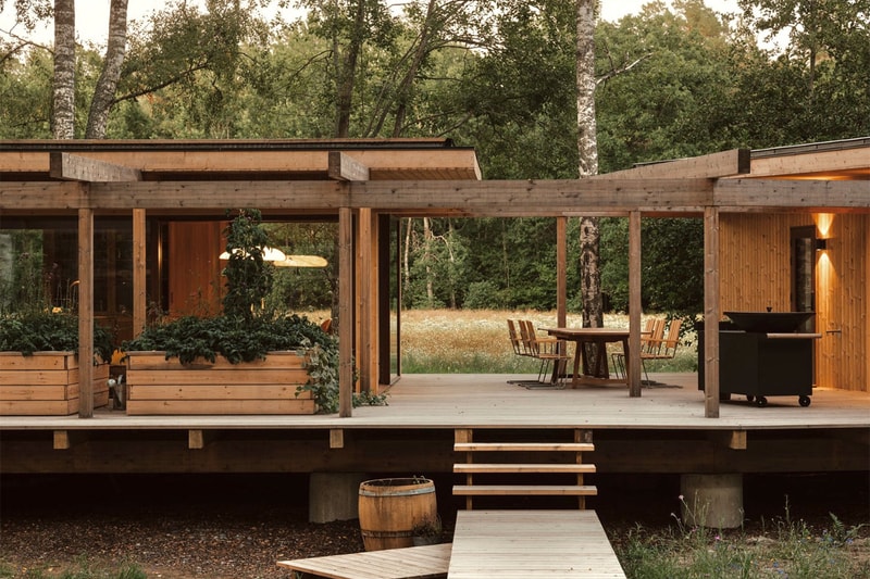 Studio He Creates Wooden Vacation Home in Middle of Swedish Forest Glade