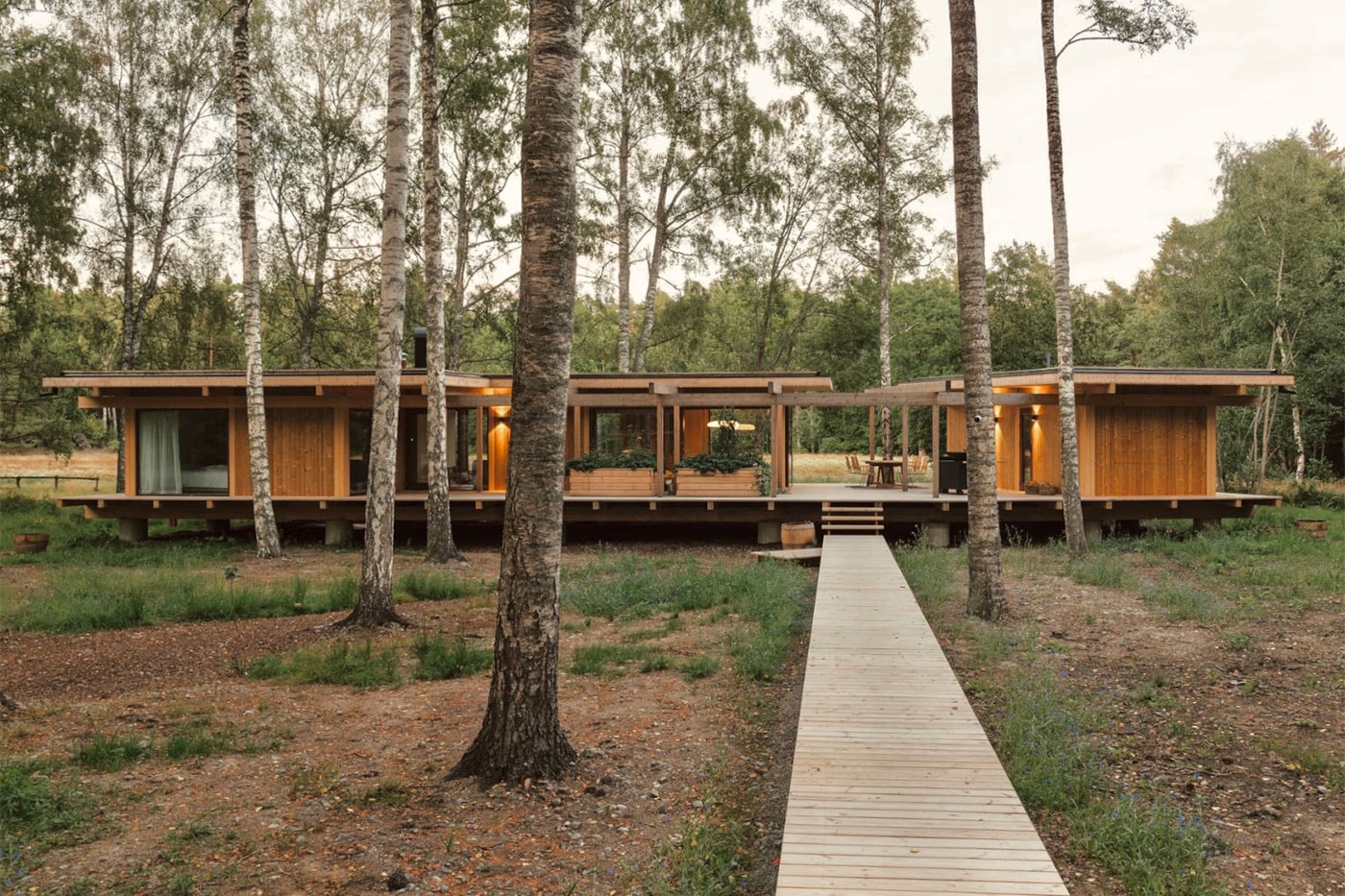 Studio He Creates Wooden Vacation Home in Middle of Swedish Forest Glade