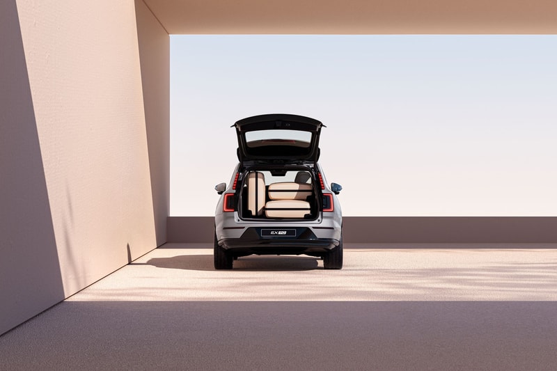 Volvo Unveils Electric 2024 EX90 SUV With 300 Miles of Range