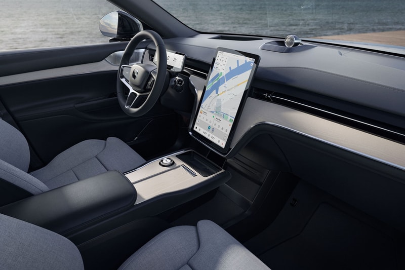 Volvo Unveils Electric 2024 EX90 SUV With 300 Miles of Range