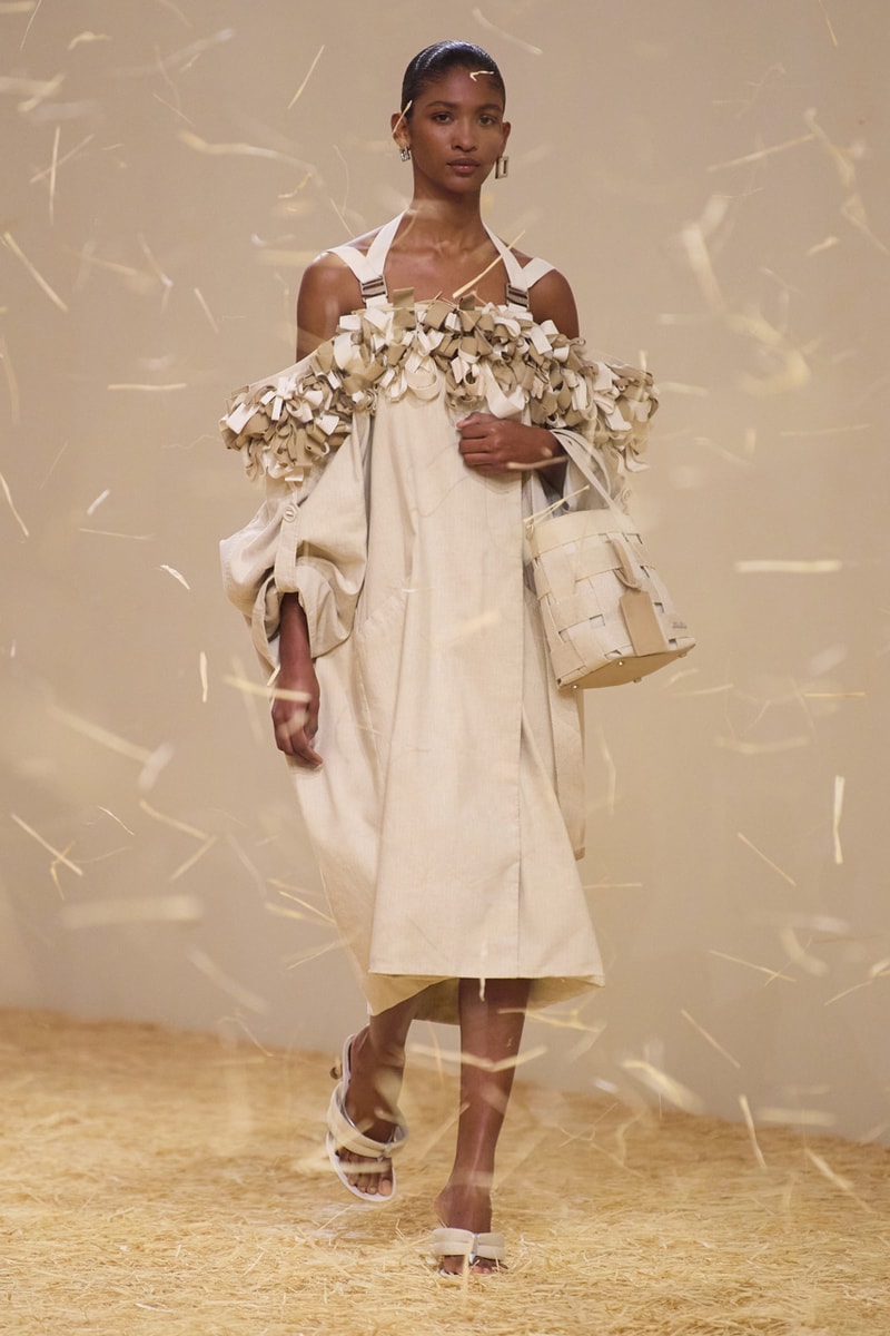 Jacquemus “LE RAPHIA” SS23 Gives New Meaning to Natural Beauty Fashion