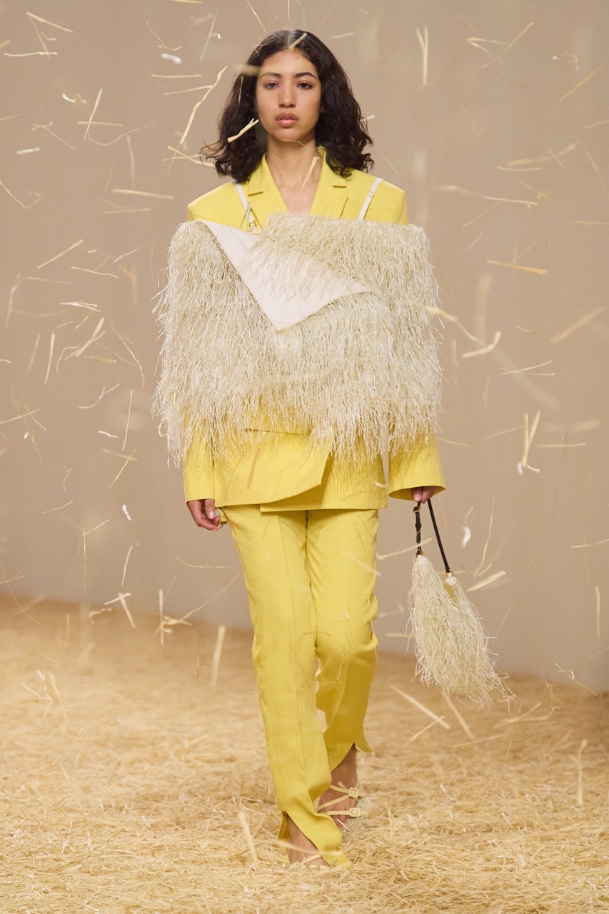 Jacquemus “LE RAPHIA” SS23 Gives New Meaning to Natural Beauty Fashion
