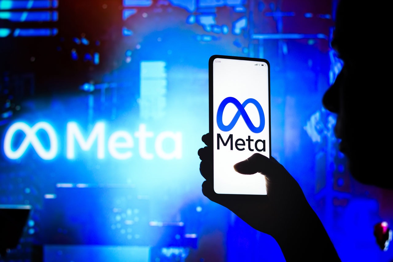 Meta Metaverse 20 Percent Spending Costs Budget Building Commitment Reality Labs Andrew Bosworth CTO Head Blog Post