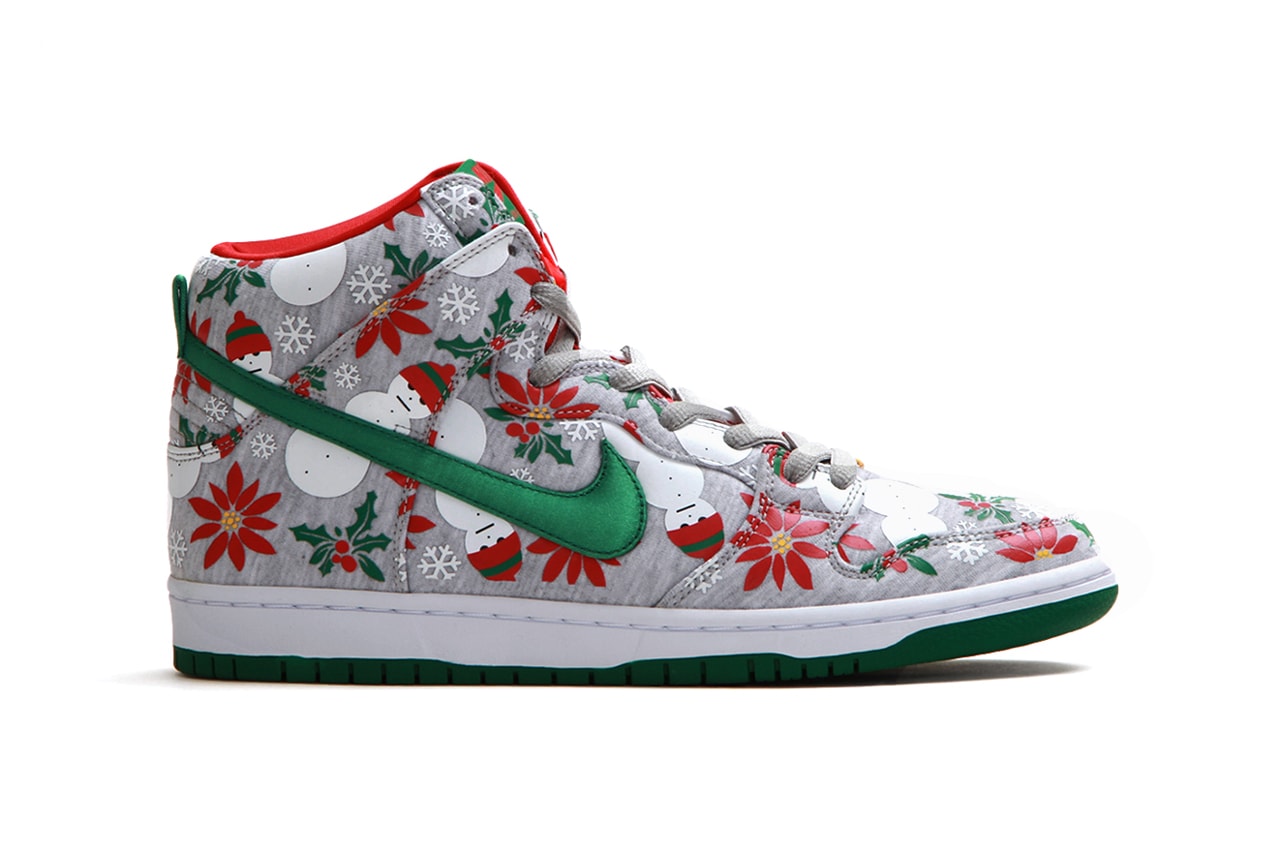 Lista dos melhores tênis de Natal 2022 Reebok Shaq Attaq Ghost of Christmas Past ASICS GEL-LYTE III Snowflake Pack Home Alone adidas Forum Low The Grinch Nike SB Dunk High Krampus Lebron 10 Christmas James Court Victory Pump Mid Rudolph the Reindeer SB Dunk Low Candy Cane Concepts Ugly Christmas Suéter Kobe 6 Grinch Instapump Fury