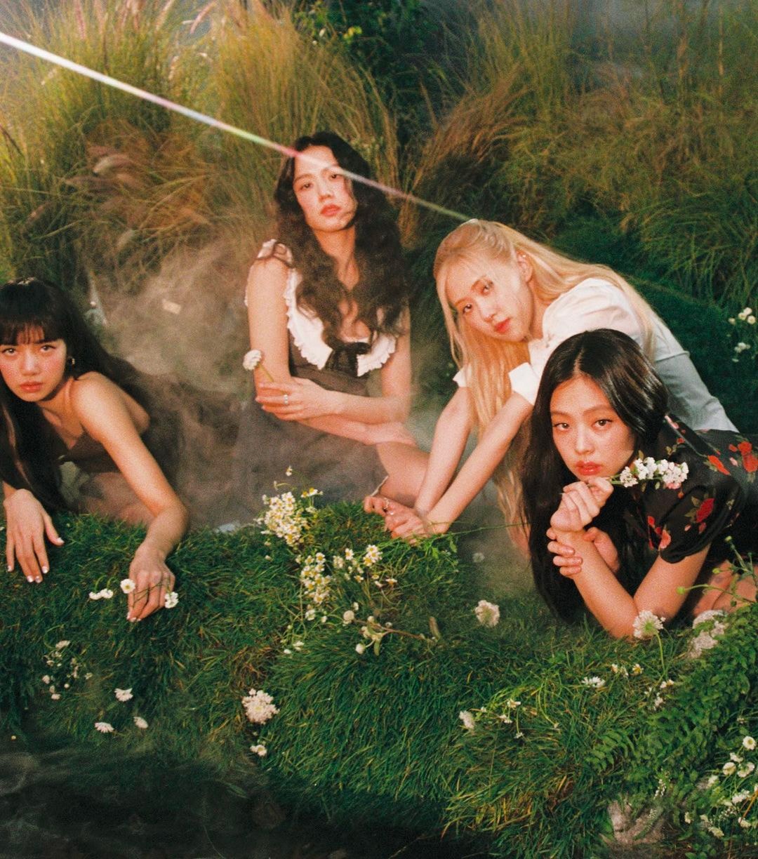 BLACKPINK TIME 2022 Entertainer of the Year Cover Petra Collins Jennie Lisa Rosé Jisoo 
