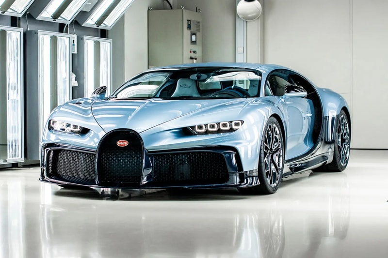 Buagatti Chiron Profilée RM Sotherby's Auction Paris February 1 2023 Car Supercar Sports Car Automotive Bugatti Pur Sport