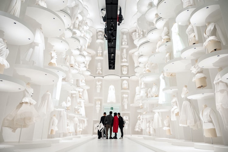 'Christian Dior: Designer of Dreams' Exhibit Arrives in Tokyo