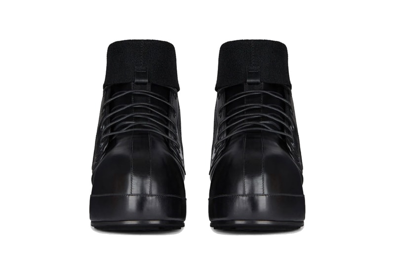 Givenchy Taps (B).STROY for Winter-Ready Leather Ankle Boots 