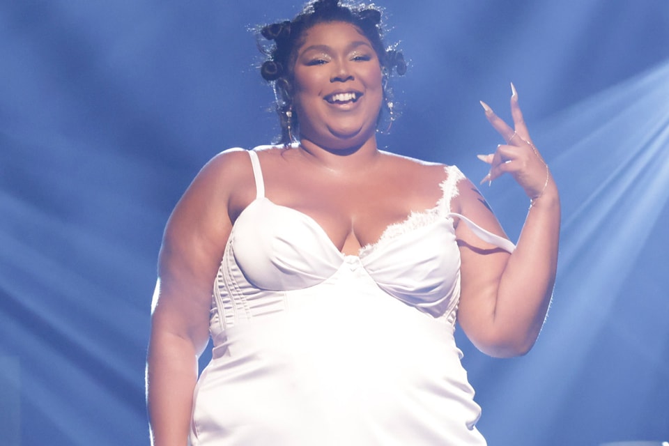 Watch Lizzo Perform on 'SNL