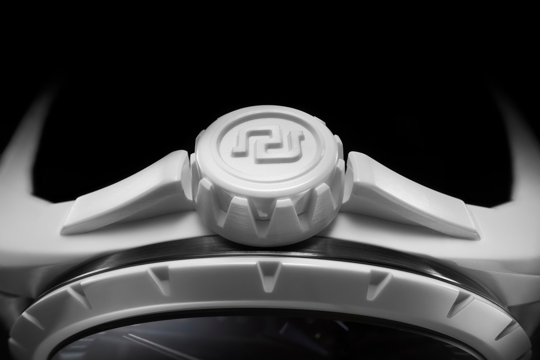 Roger Dubuis Excalibur Hypebeast Monobalancier MB HYPEBEAST Collaboration Timepiece Luxury Watch Geneva Switzerland Automatic RD720SQ Micro-Rotor Blue White Ceramic Double Balanced Inertia