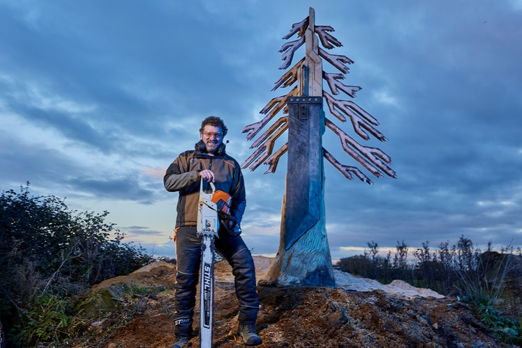 Simon O'Rourke Honors 'Crisis Core: Final Fantasy VII Reunion' With the Buster Sword Tree