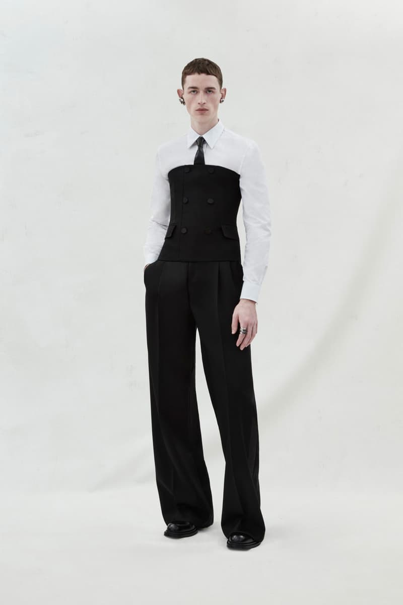 Alexander McQueen FW23 Makes Magic With Refined Tailoring Fashion