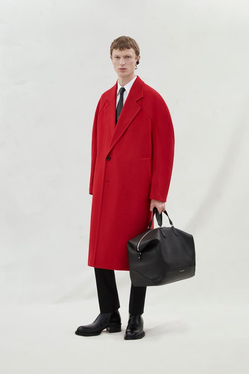 Alexander McQueen FW23 Makes Magic With Refined Tailoring Fashion