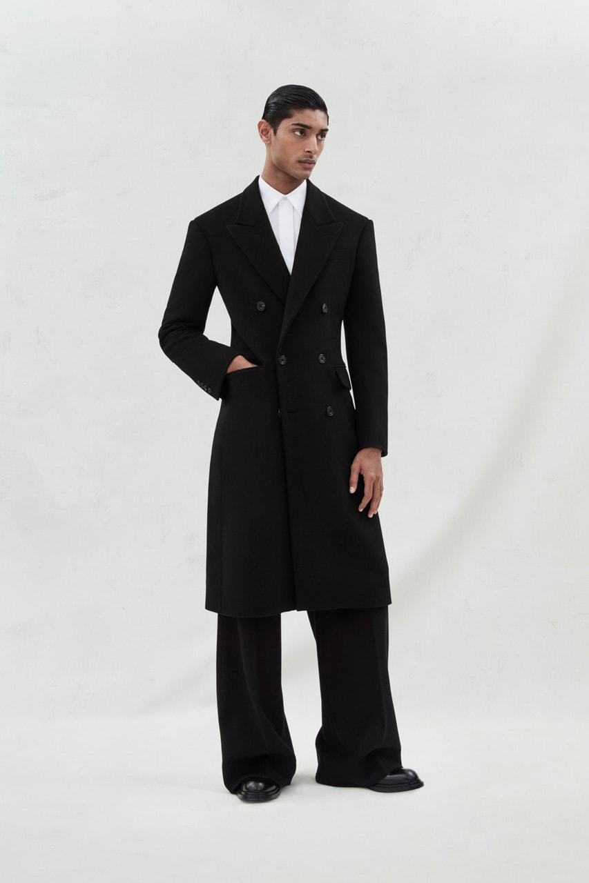Alexander McQueen FW23 Makes Magic With Refined Tailoring Fashion