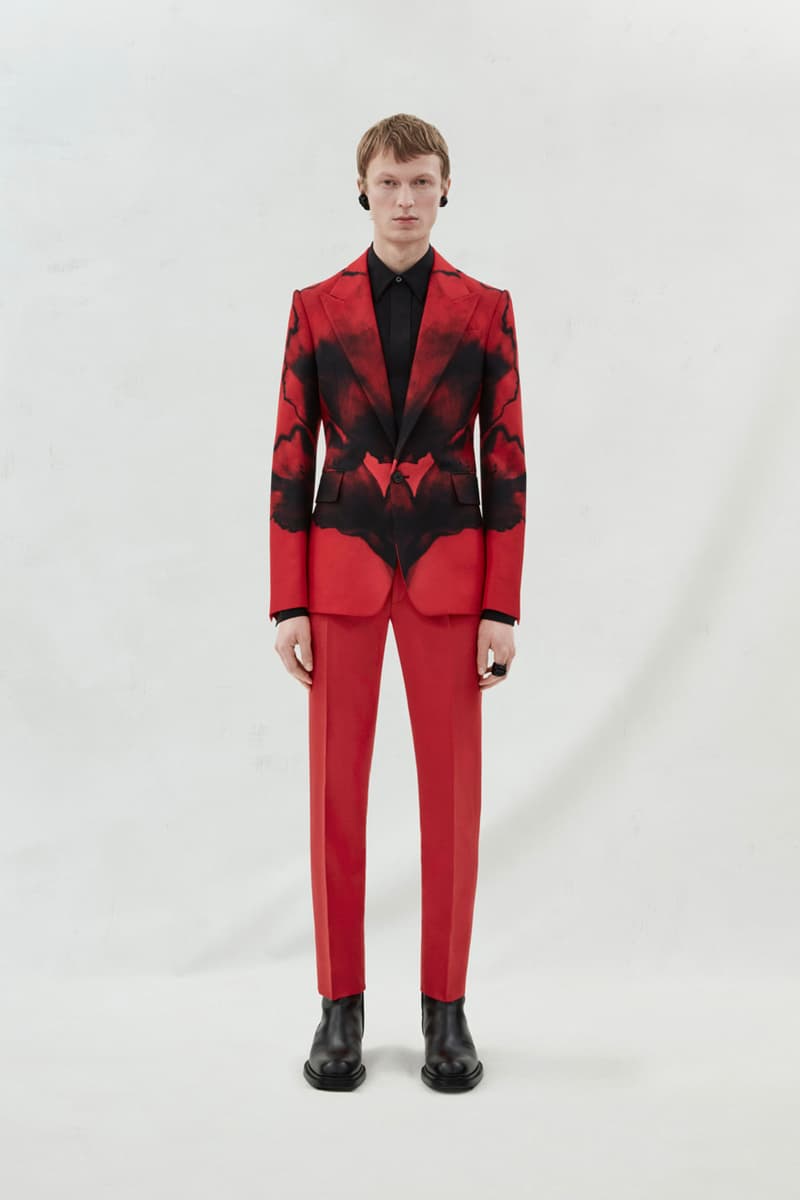 Alexander McQueen FW23 Makes Magic With Refined Tailoring Fashion