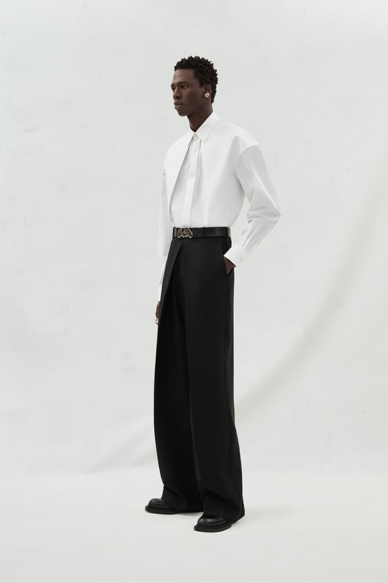 Alexander McQueen FW23 Makes Magic With Refined Tailoring Fashion