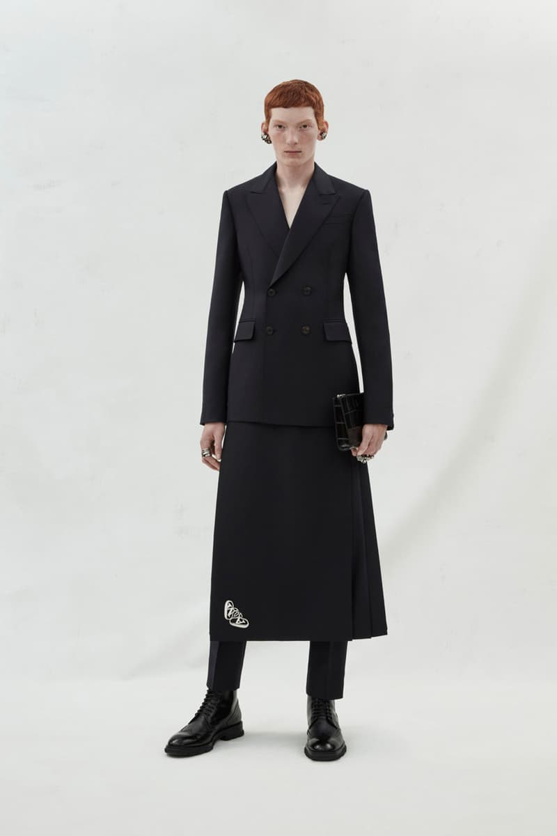 Alexander McQueen FW23 Makes Magic With Refined Tailoring Fashion