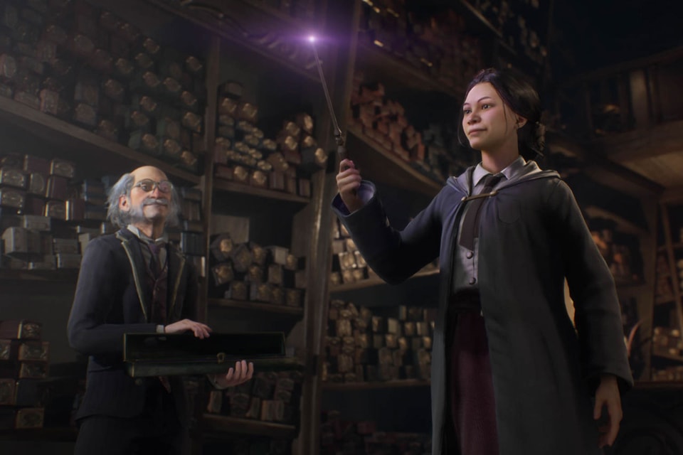 Hogwarts Legacy Gameplay - Hogsmeade Exploration (Harry Potter Game) 