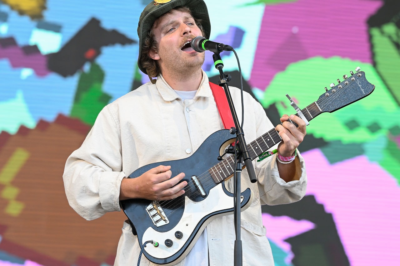 Mac DeMarco Instrumental LP Five Easy Hot Dogs Album Release Date Vinyl Details Announcement News Tracklist Songs Preview Roadtrip US United States Canada