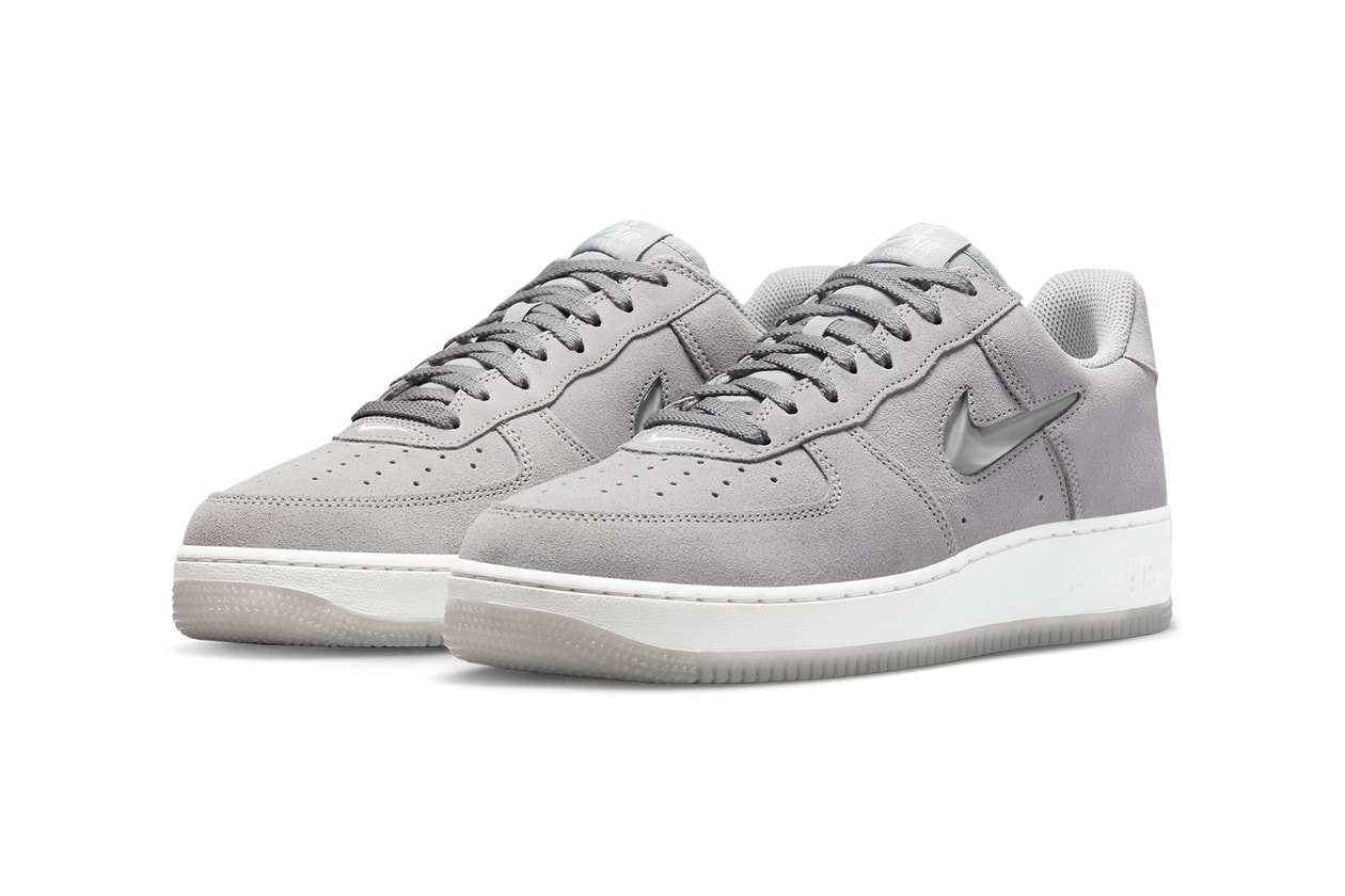 Best Sneaker Releases January 2023 Week 1 Nike JJJJound BAPE STA Midnight Navy Air Jordan 7 Olive Air Jordan 9 Light Olive Nike LeBron 7 FAMU Dime Reebok Workout Plus New Balance 650 Black Red ADER error Converse Chuck 70 Nike Air Force 1 Low Color of the Month Nike Dunk Low Mars Stone Air Jordan 37 Bordeaux