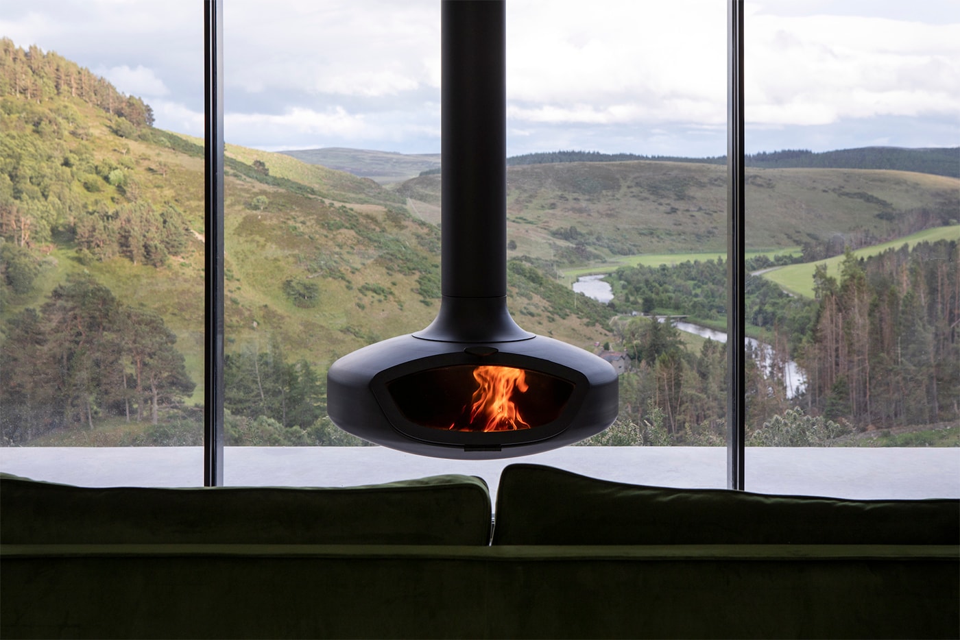 "Spyon Cop" House is Nestled Within the Scottish Wilderness
